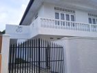 House for Sale in Moratuwa Just 15m to Galle Road