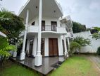 House for Sale in Nugegoda (C7-6790)