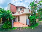 House for sale in Nugegoda Pitakotte