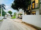 House for Sale in Pelawatthe Lake Road