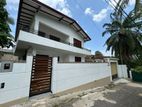 House For Sale in Talawathugoda With 19 perches - Off Kalalgoda Rd