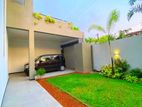 House For Sale in Thalawathugoda