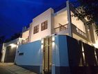 House for sale In Thalawathugoda