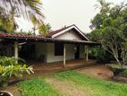 House for Sale in Weerakatiya