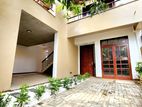 House for sale in Welikada Terrace, Nawala Road, Rajagiriya (C7-6045)