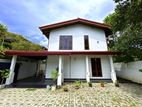 House For Sale Kaduwela Athurugiriya Rd - Off Rajasinghe Mw 11 perches
