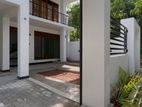 Luxury Modern House Kuliyapitiya