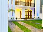 HOUSE FOR SALE: Massive 3200 Sqft Luxury Residence in Kandana
