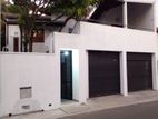 House for SALE Nawinna Maharagama - Bordering to Udahamulla Nugegoda