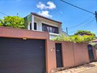 House for Sale Nugegoda Close to Town