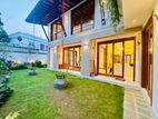 House for sale with Rooftop Garden – Battaramulla