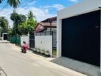 House in Athurugiriya