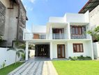 House in Athurugiriya