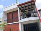 House in Henegedara Road Godigamuwa Maharagama for Sale