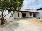 House in Homagama Galawilawatta * 20 p Only 50 meters to High-Level Rd