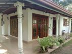House in Kesbewa Kahathuduwa Heraliyawala Rd, Ambalangoda, Polgasowita