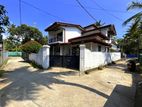 House in Meegahakovila rd Pinwatta Panadura