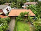 House in Talapathpitiya Rd Nugegoda Udahamulla For Land Value
