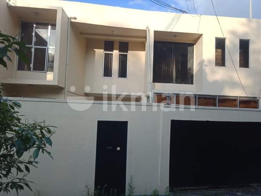 House Rent in Battaramulla ( Pelawatta ) ikman