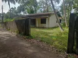 House with 33 Perches Land for Sale – Kalagedihena