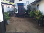 House with Boarding Rooms for Sale in Seeduwa