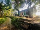 House with Land for Sale Hingurakgoda