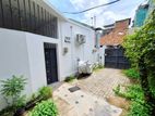 House with Shop for Sale in Colombo 15
