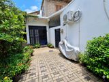 House with Shop for Sale in Colombo 15