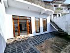 House with Slab for Sale in Colombo 09