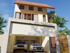 House with Swimming Pool for Sale in Thalawathugoda