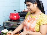 Housemaid Service ( Daily / Staying )