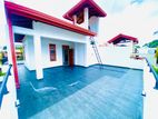Housing Scheme / Luxury 3 Storied House in Piliyandala