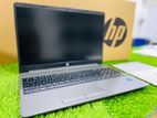 HP 250 G8 (New) Core i5 +16GB RAM -256GB NVME SSD / Laptop