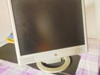 Hp Monitor 19" Square Type with In Built Dual Speakers