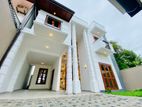 (HRS-541) Spacious Brand New Luxury House for Sale in Borlesgamuwa