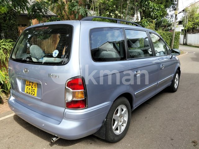 Hyundai Trajet 2001 photo 2