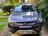 Hyundai Tucson company maintain 2012