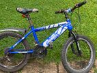 I am selling a children's bicycle, size 20 wheels.
