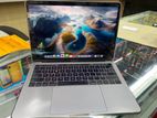 I7 Dual Core Apple MacBook