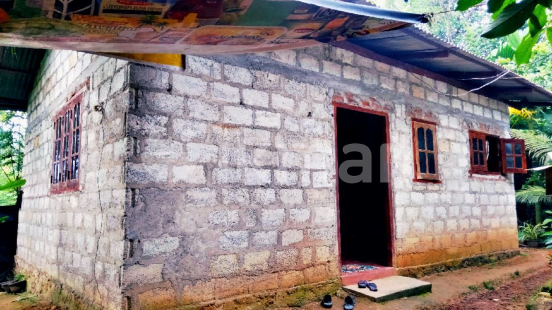 Land with House for Sale Matara ikman