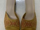 Yellow Heel