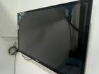 Innovex 32" HD Led TV(Tempered Glass) with Wall Bracket