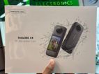 Insta360 X4 8K Starter Bundle