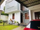 (IP185) 03 Story Modern House & 10 P Sale At Salawa Rd Nugegoda