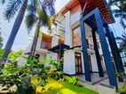 (IP585) Luxurious 6-Bedroom Fully Furnished House for Sale in Nugegoda