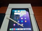 Apple iPad 64GB (9th Generation) with pen