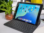 Apple iPad 9th Gen with Keyboard