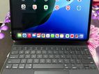 IPad Pro 12.9 with Apple Magic Keyboard
