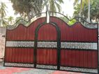 இரும்பு Gate