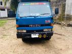 Isuzu Elf 1981